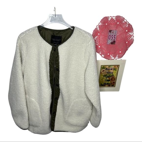 sanctuary White Sherpa Jacket with Green  size medium - Picture 7 of 7
